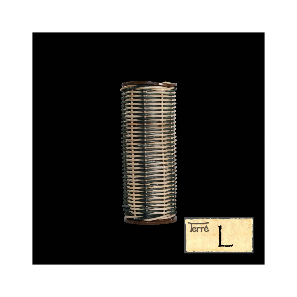 Cylindrical rattan shaker with coconut lid, size L