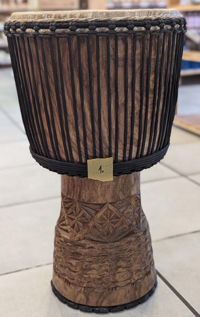 Djembe Top Guinea Guéni (Rosewood) 64.5cm diameter 34cm