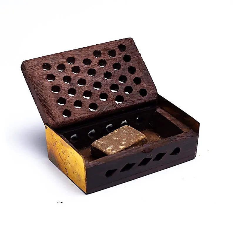Scented Amber Resin in a Wooden Box, 6 × 4 cm